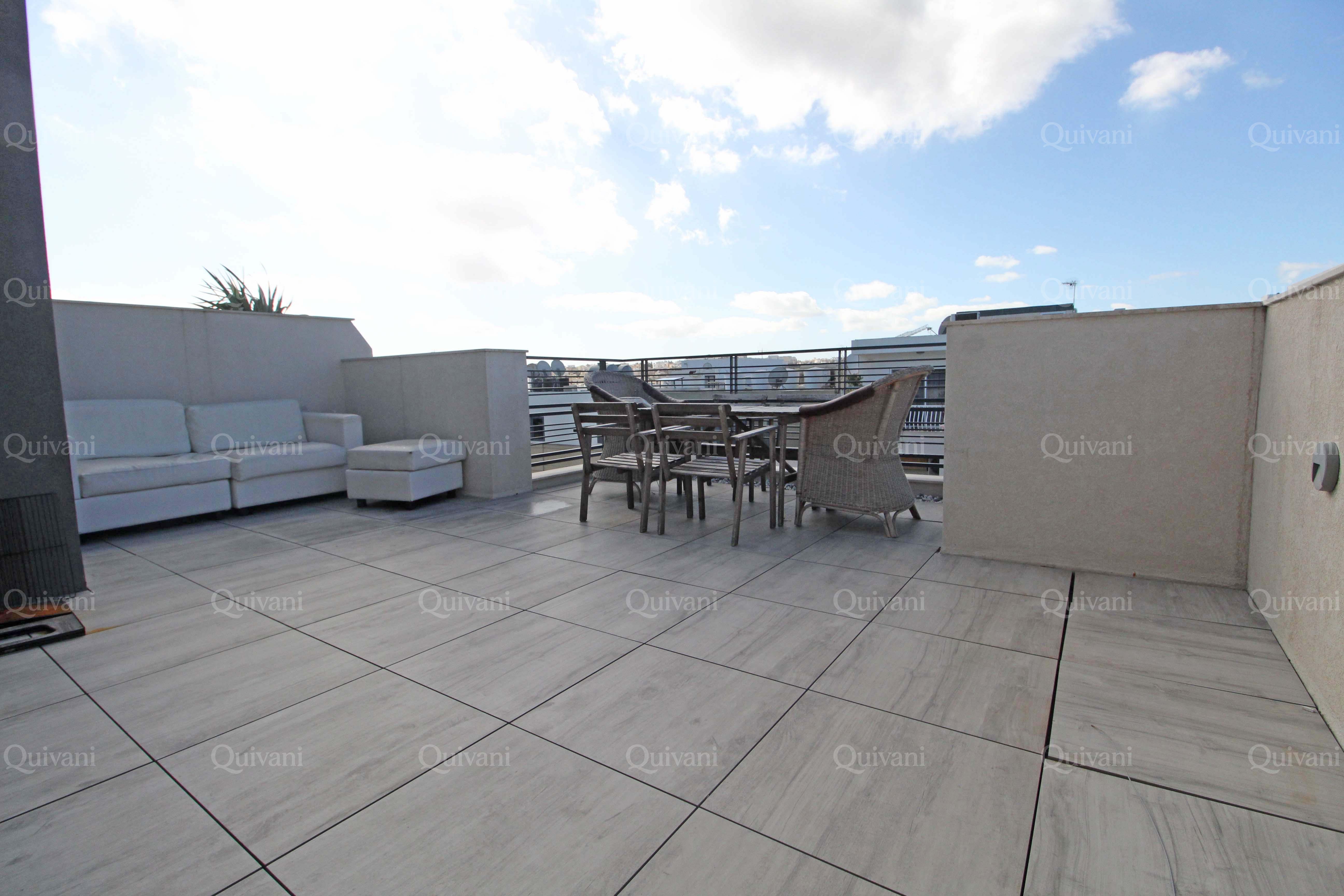 Swieqi, Furnished Penthouse