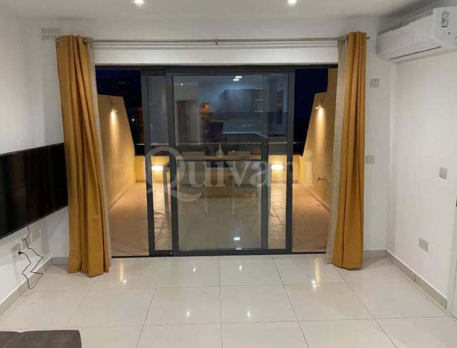 Swieqi, Furnished Penthouse