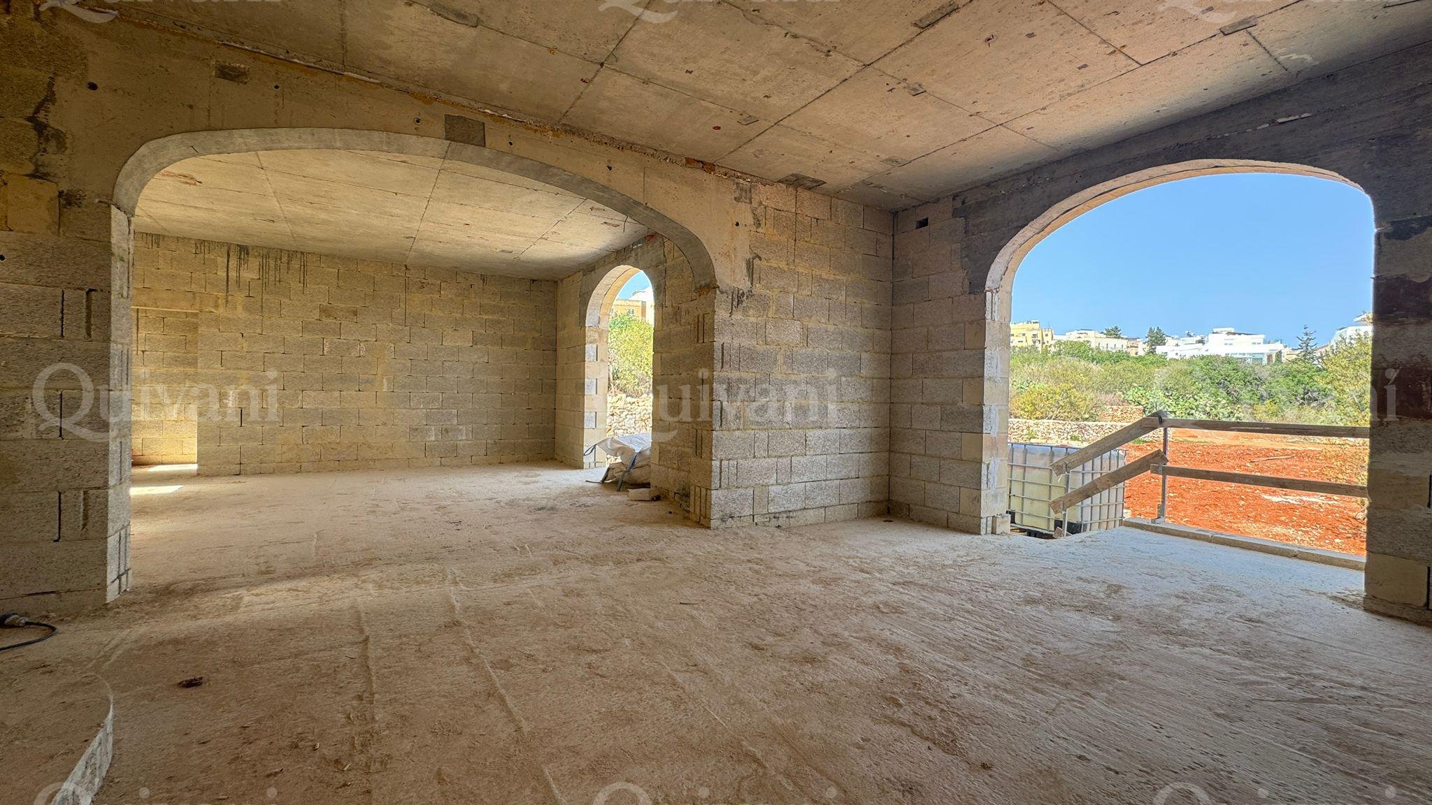 San Gwann, Unconverted Farmhouse