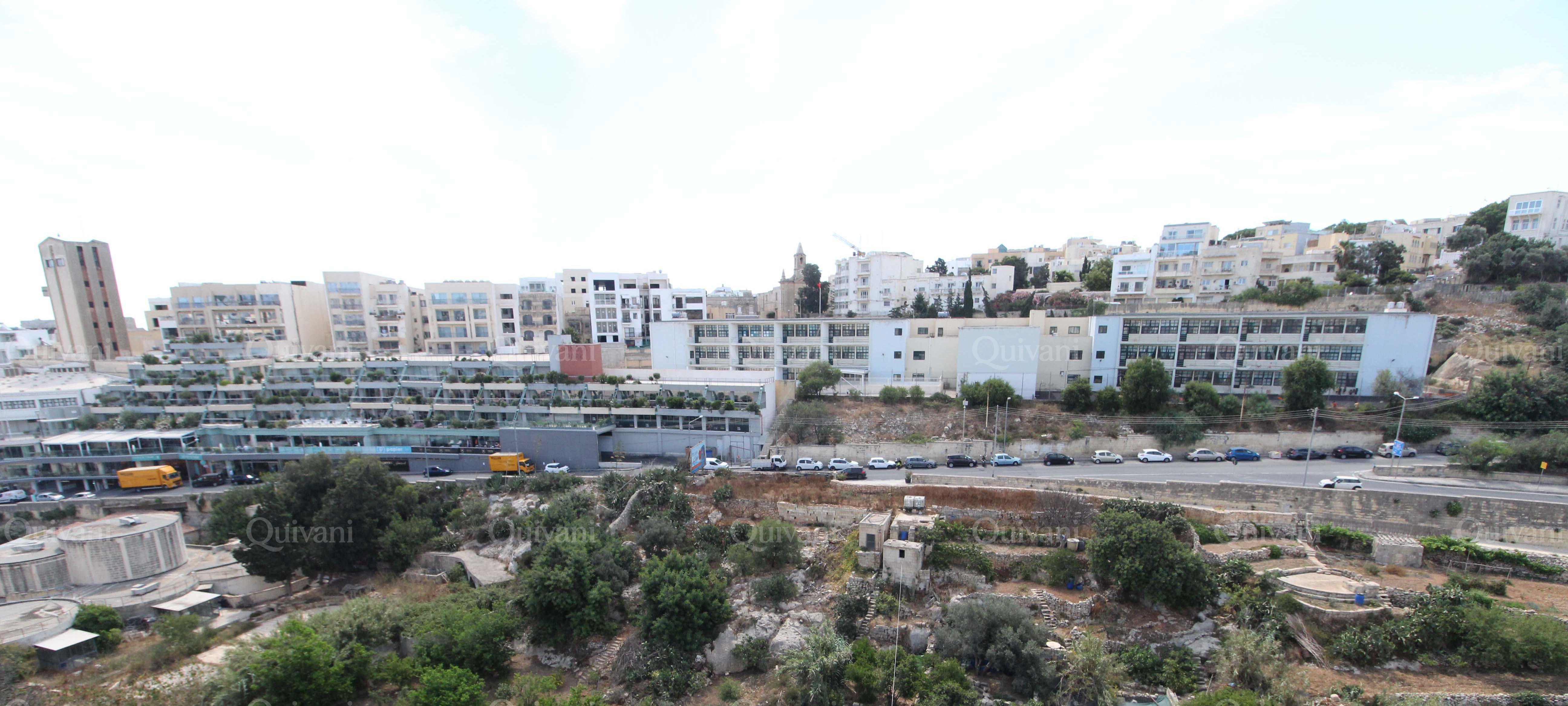 St Julians, Furnished Penthouse