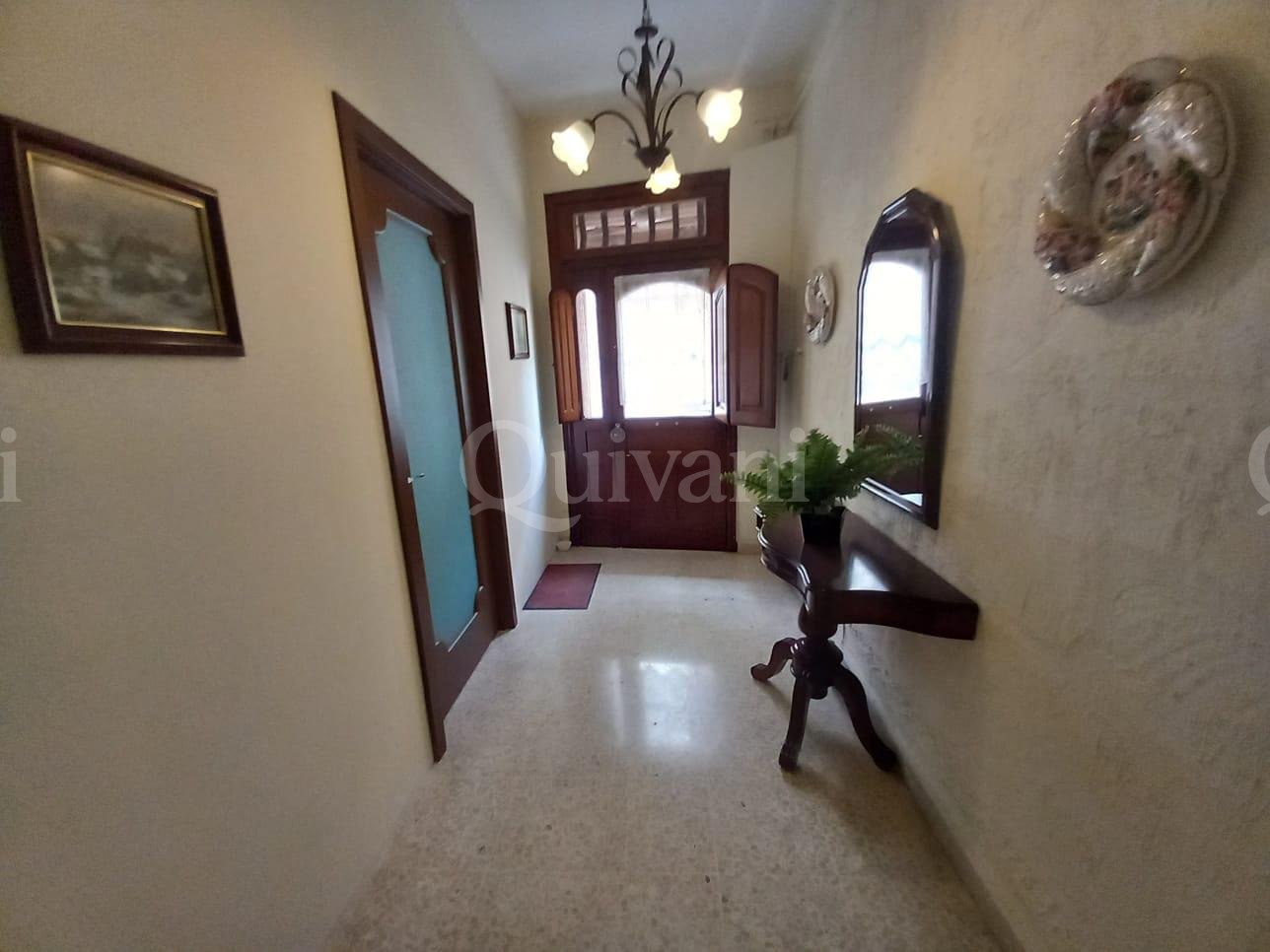 Paola, Furnished Maisonette