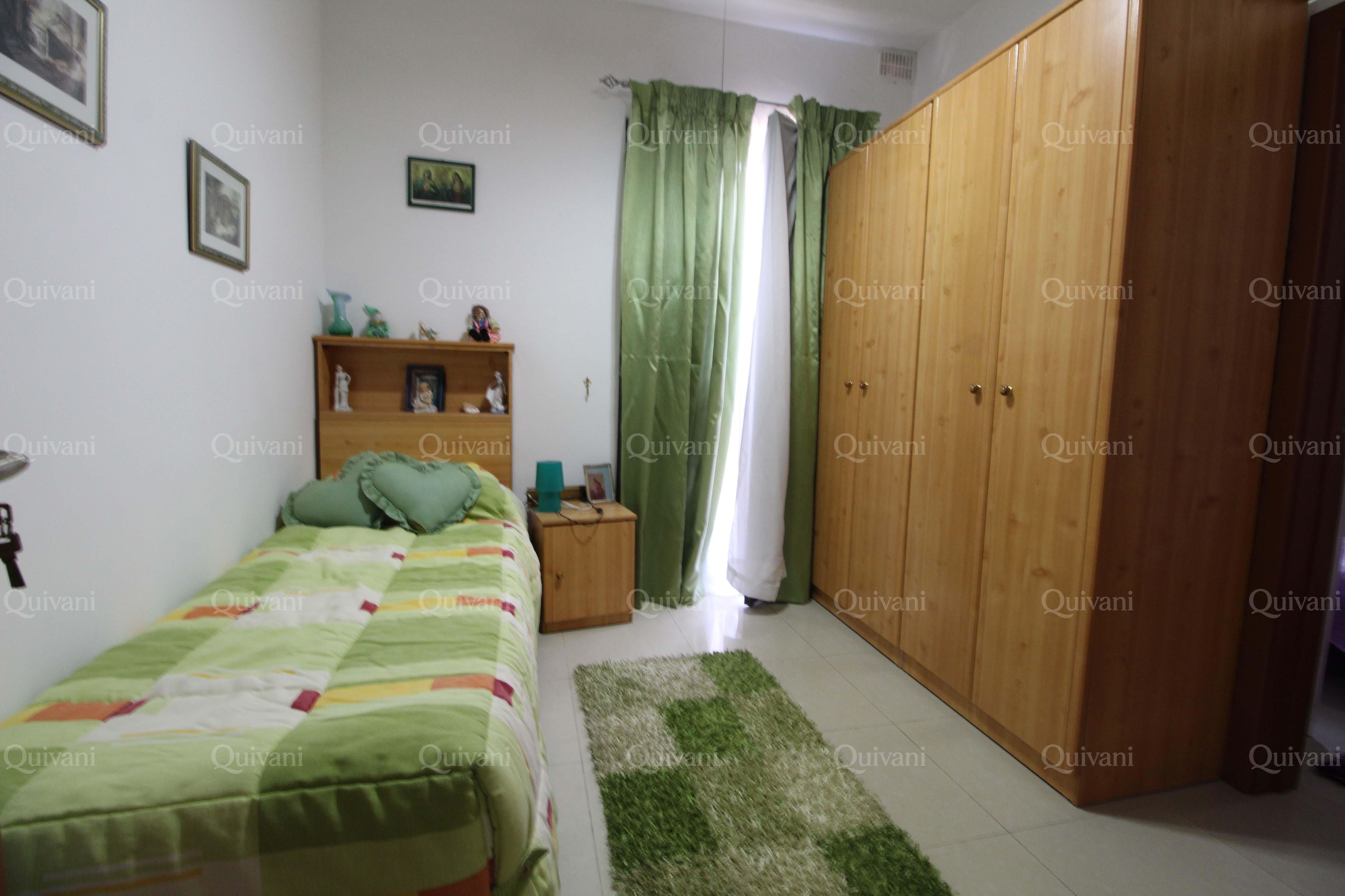 Santa Venera, Furnished Elevated Maisonette