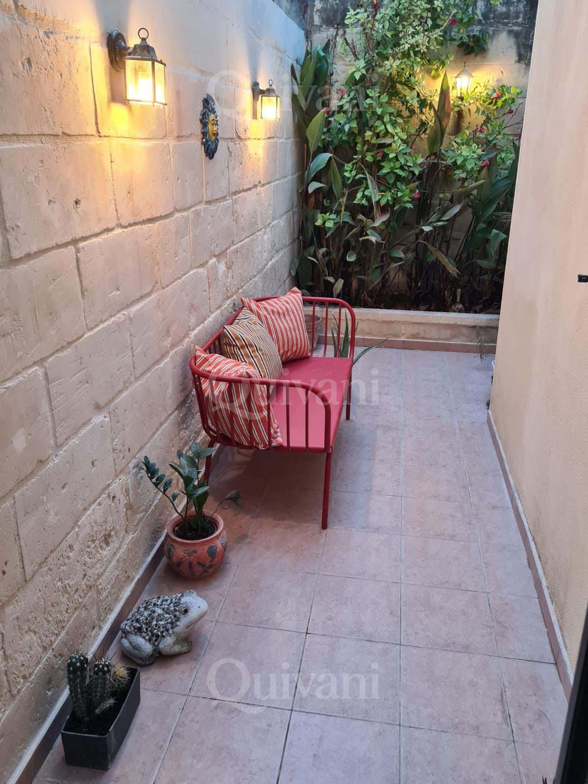 Sliema, Furnished Town House
