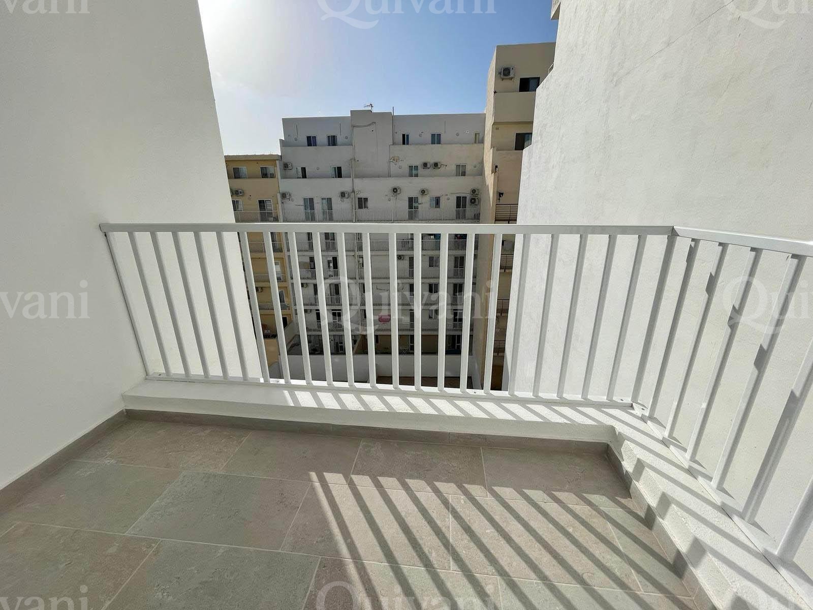 Qawra, Furnished Apartment