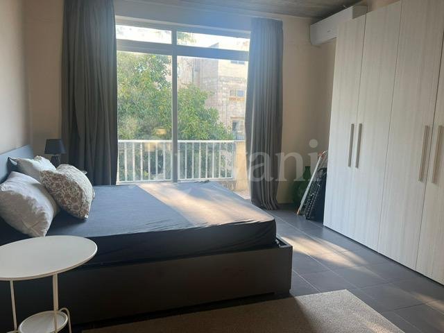 Sliema, Furnished Townhouse