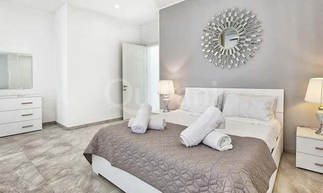 Ta'' Xbiex, Furnished Maisonette