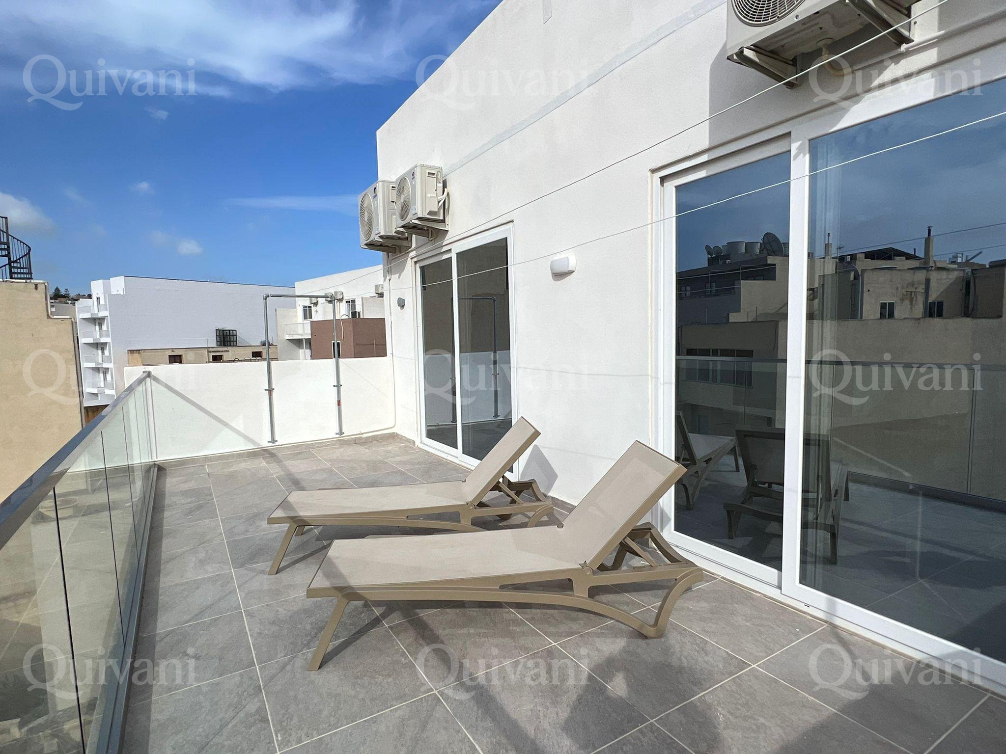Swieqi, Furnished Penthouse