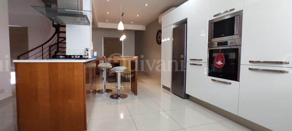 San Gwann, Furnished duplex Penthouse