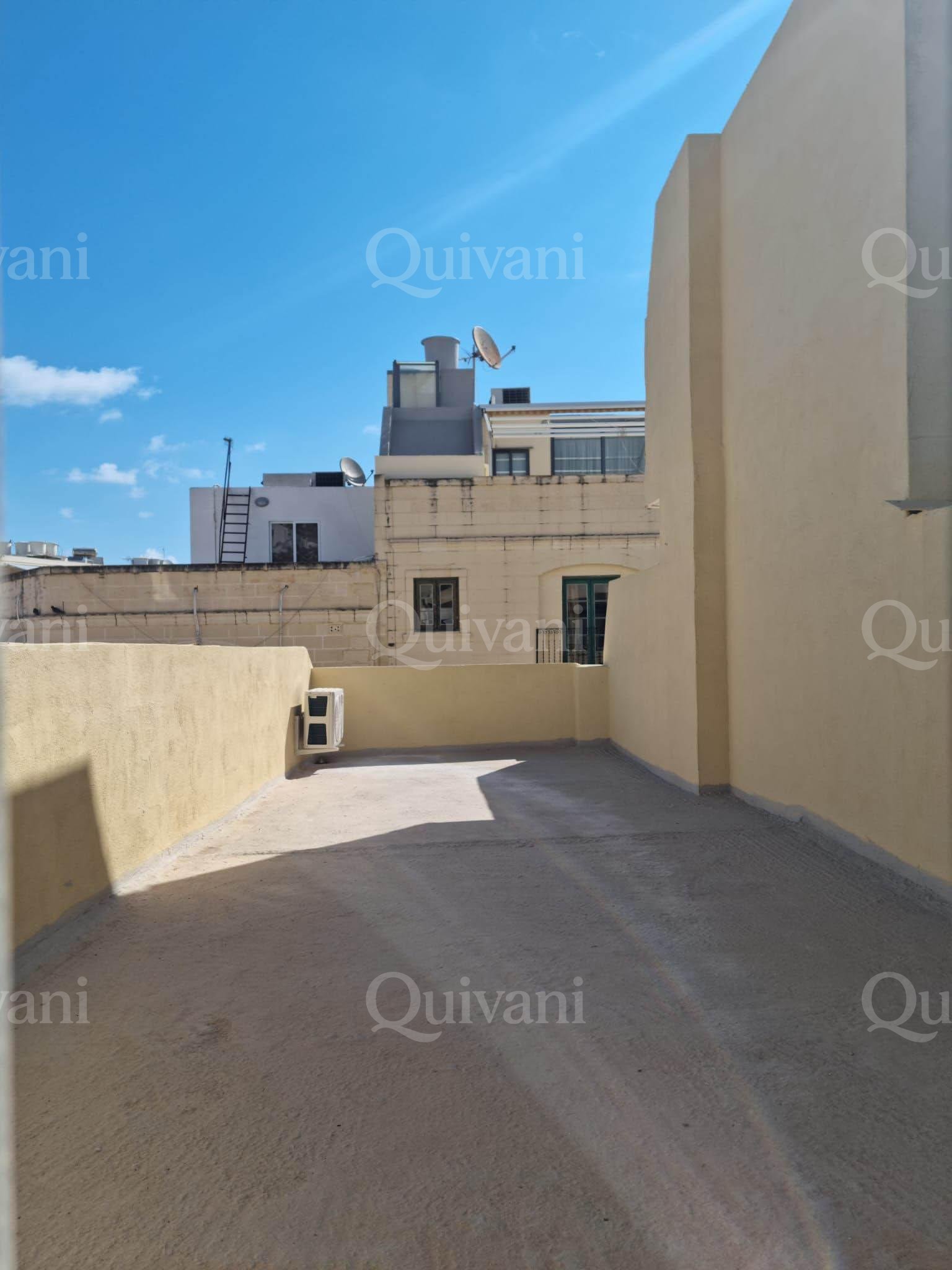 Sliema, Furnished Townhouse