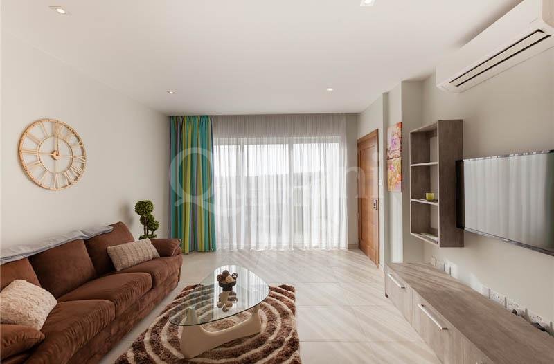 Burmarrad, Furnished Penthouse