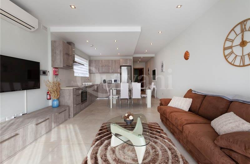 Burmarrad, Furnished Penthouse