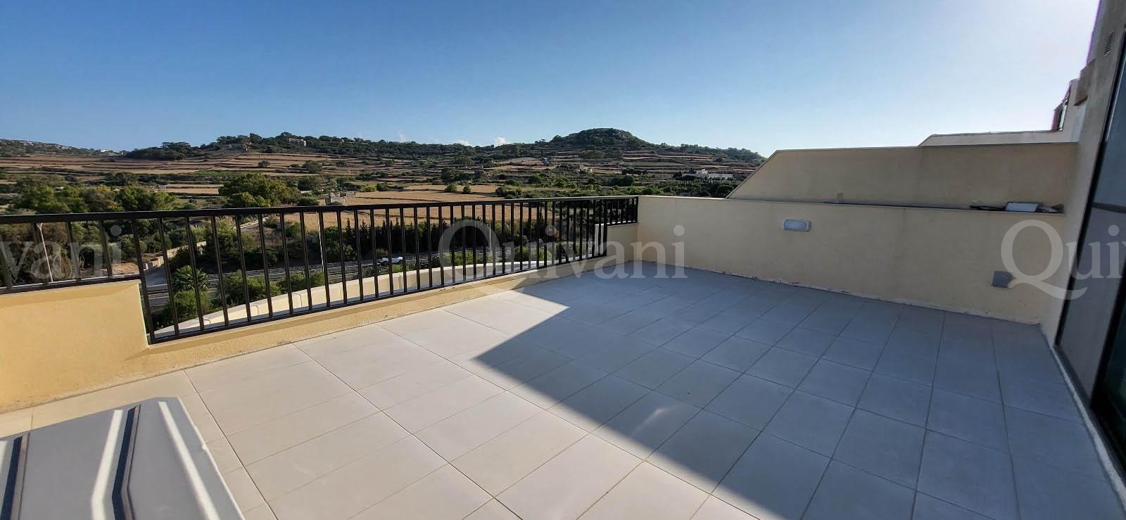 St Pauls Bay, Furnished Penthouse