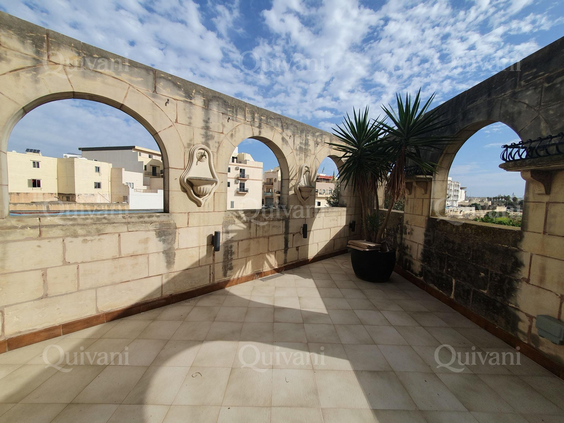Qormi, Furnished Duplex Maisonette