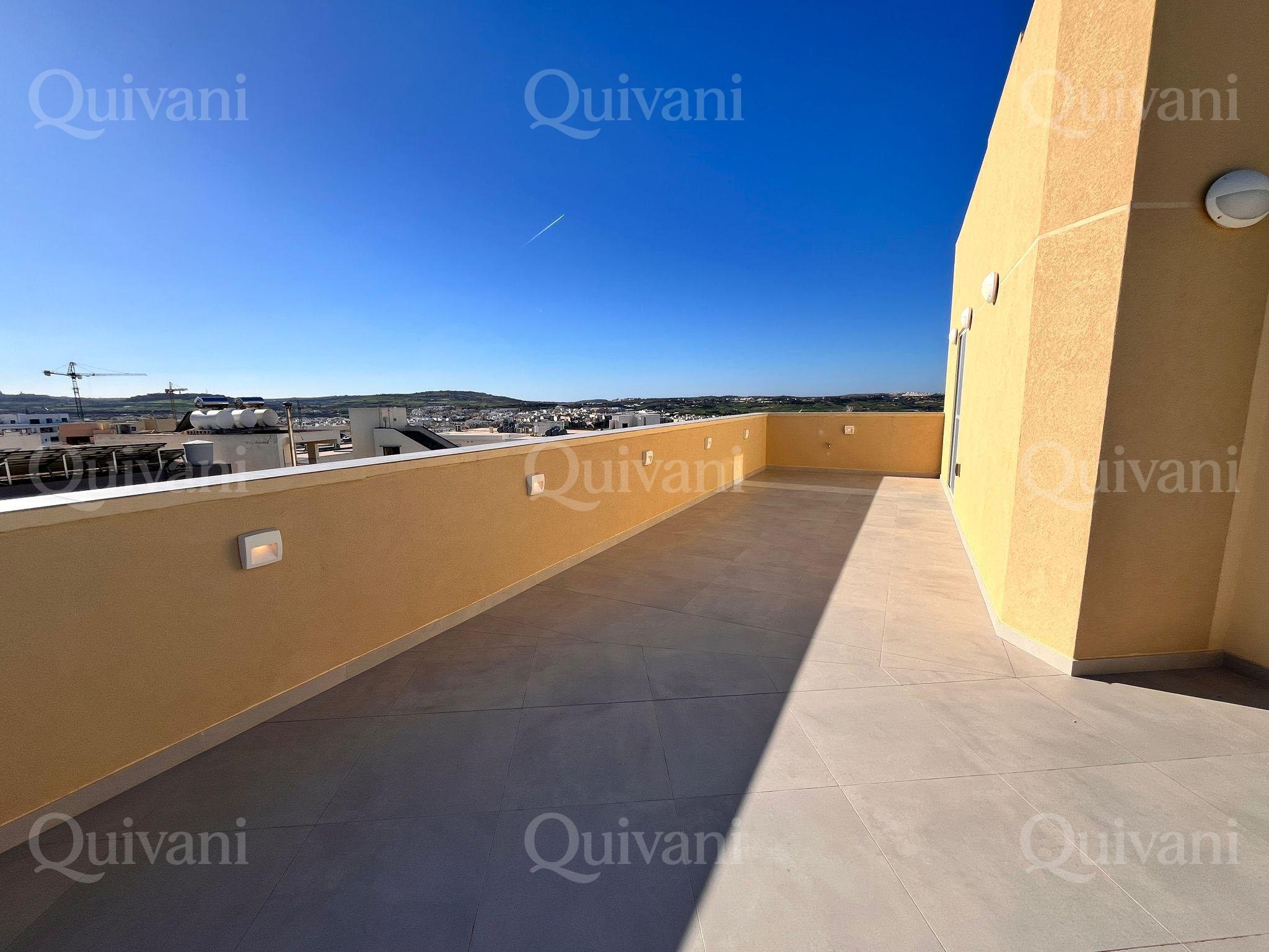 San Pawl tat-Targa, Furnished duplex Penthouse