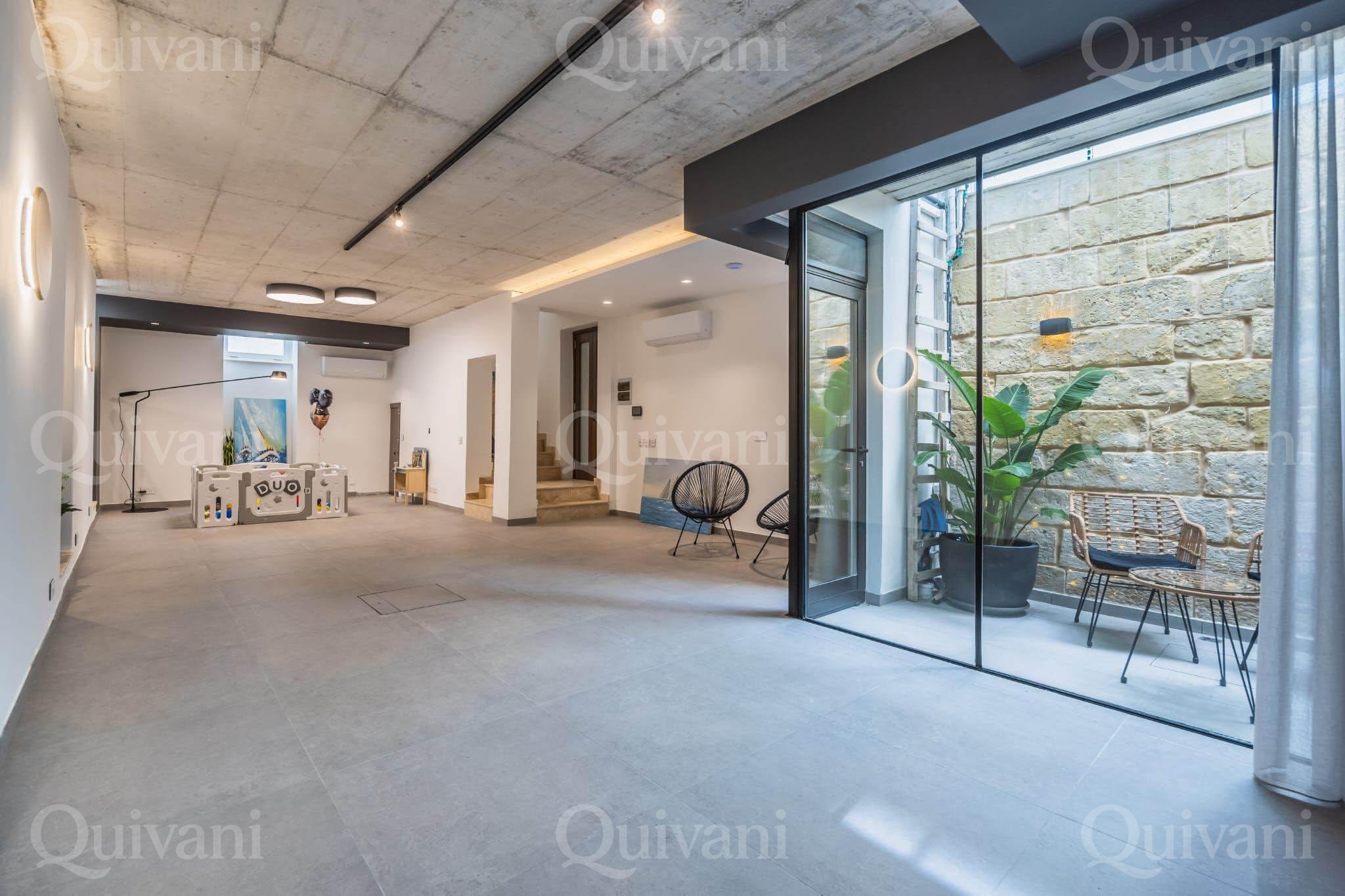 Sliema, Furnished Townhouse