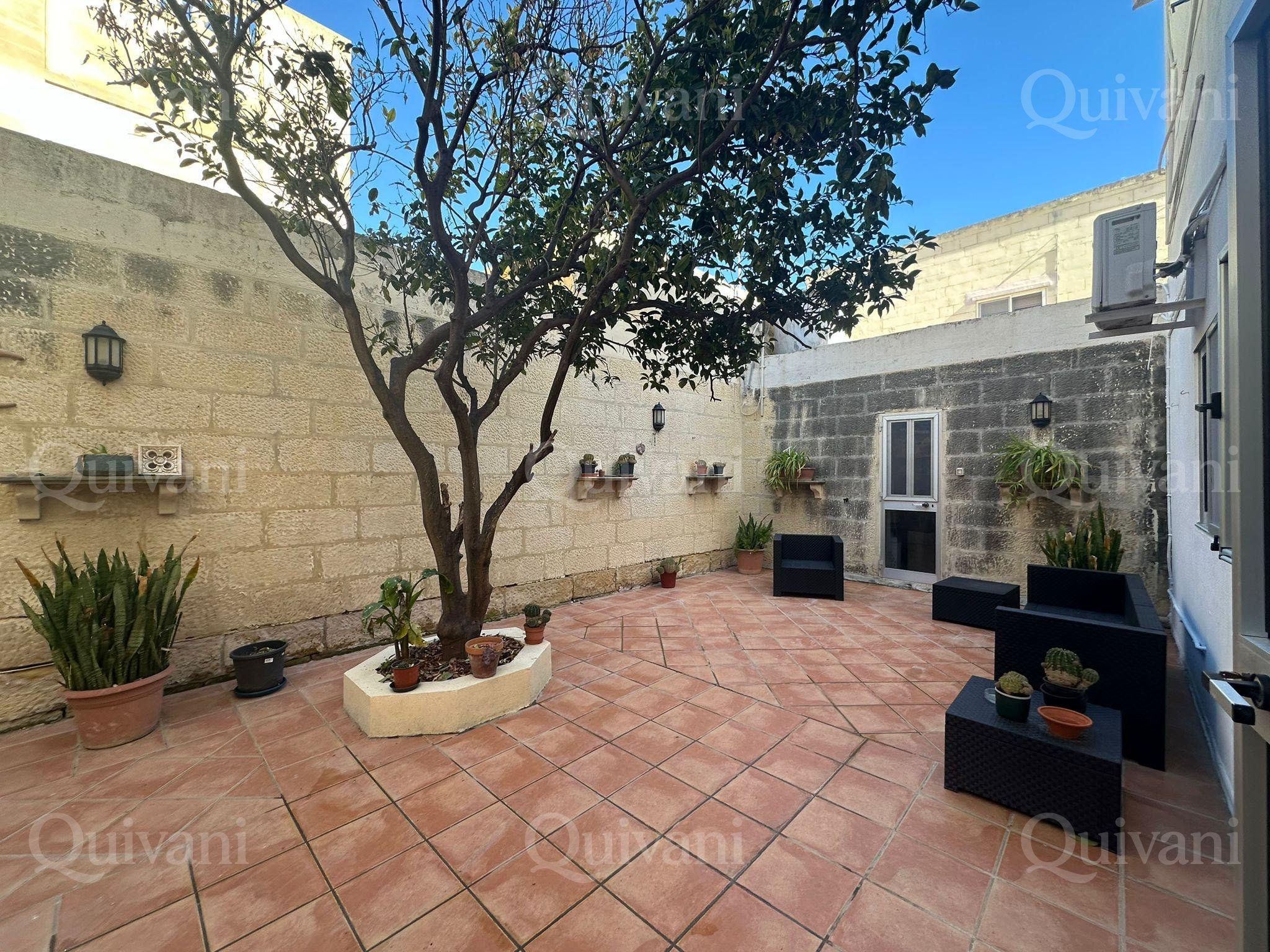 Naxxar, Furnished Maisonette
