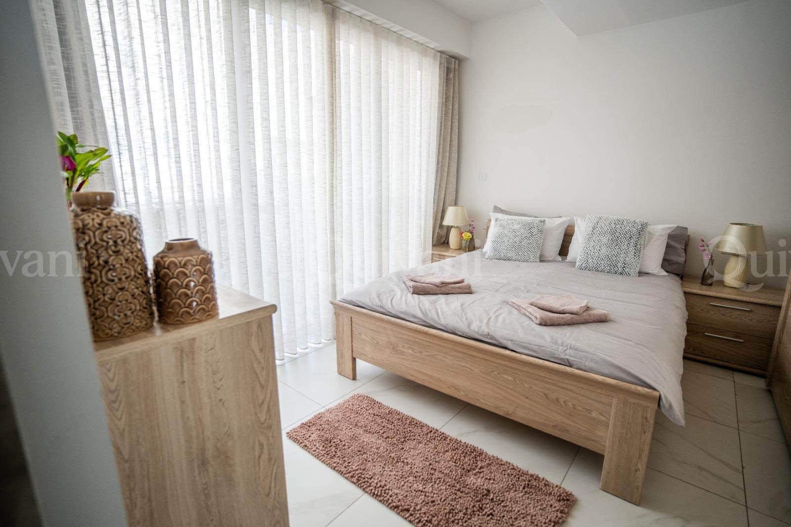 Sliema, Furnished duplex Penthouse