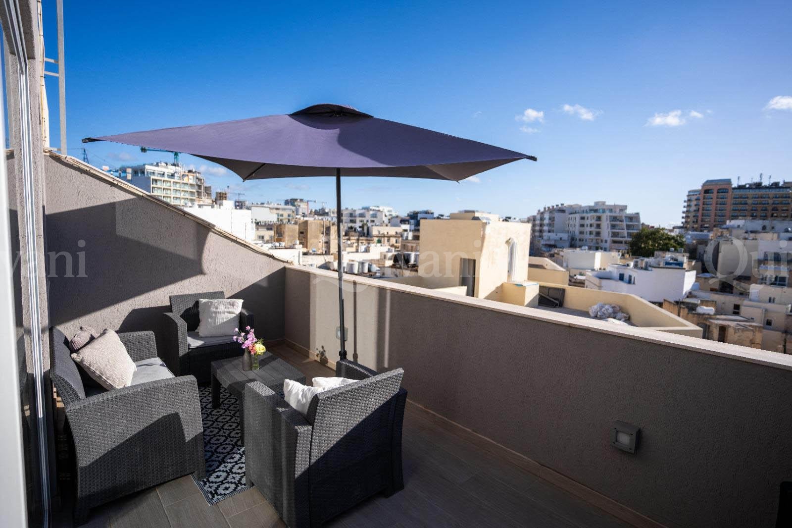 Sliema, Furnished duplex Penthouse