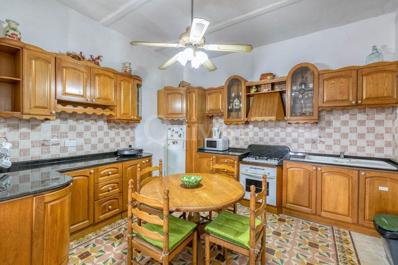 Ta'' Xbiex, Furnished Apartment
