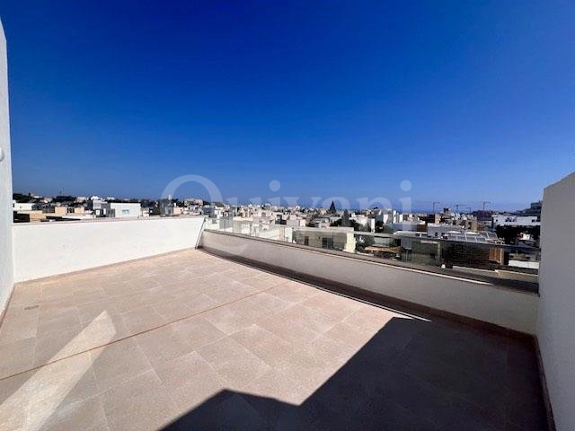 Swieqi, Furnished Penthouse