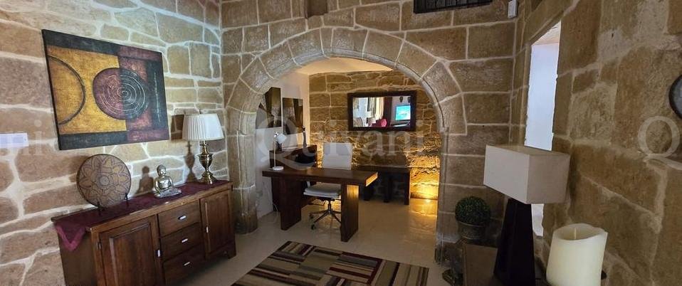 Zurrieq, Furnished House of Character
