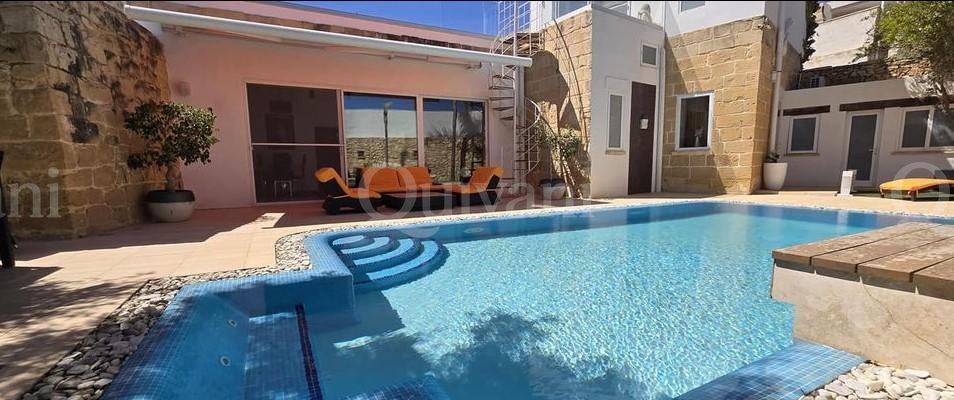 Zurrieq, Furnished House of Character
