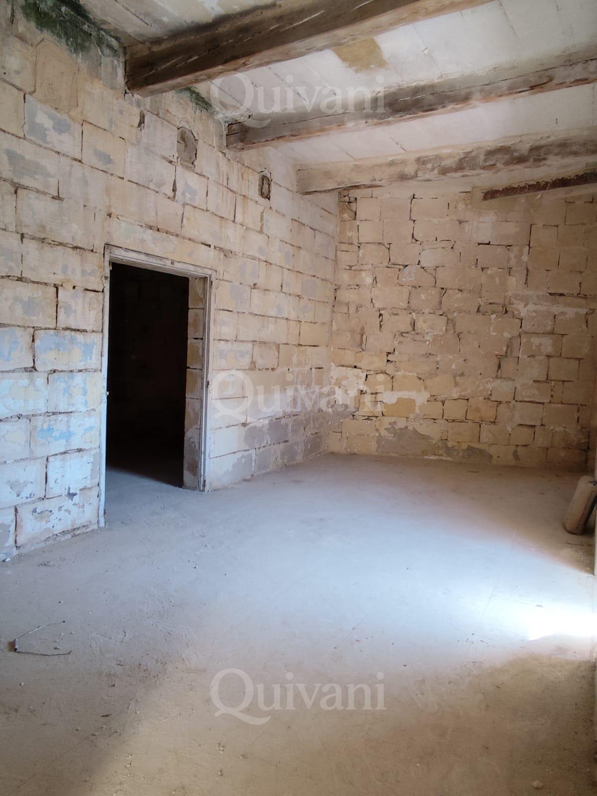 Zebbug, Unconverted House of Character