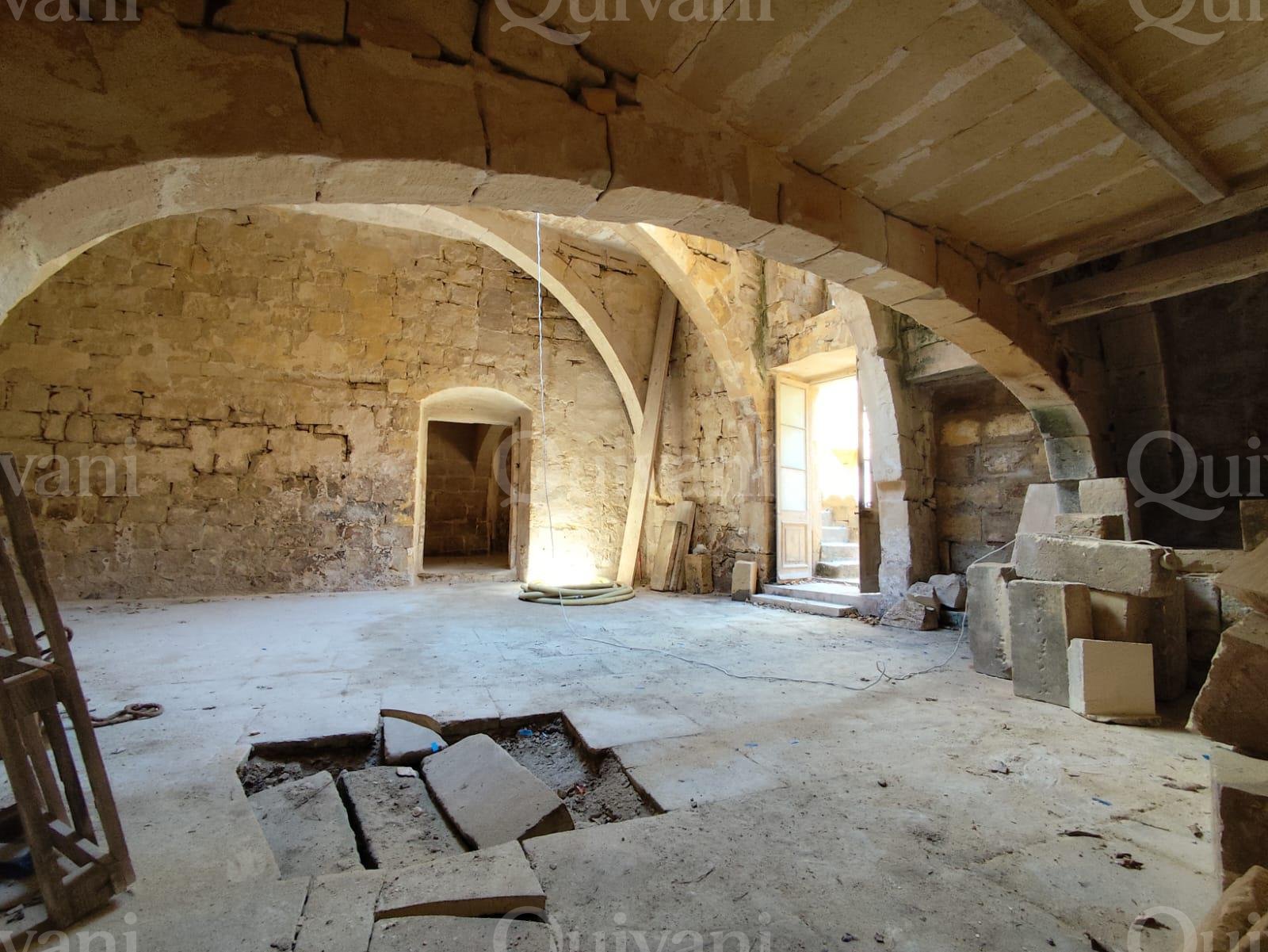 Zebbug, Unconverted House of Character