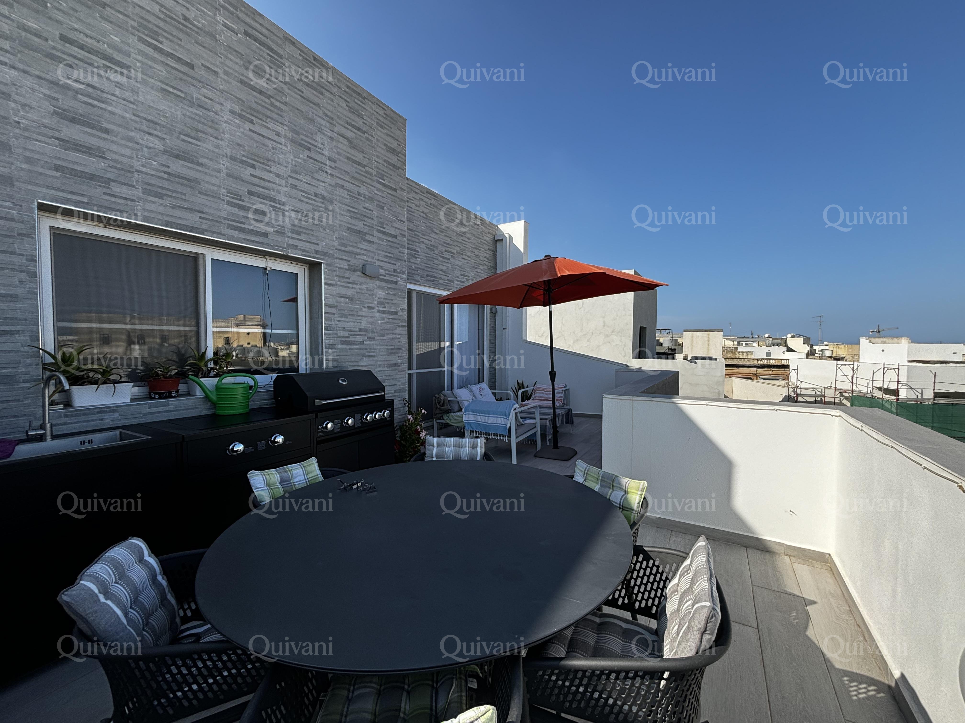 Santa Venera, Furnished Penthouse