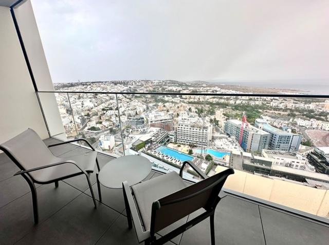 Mercury Towers, Furnished Apartment