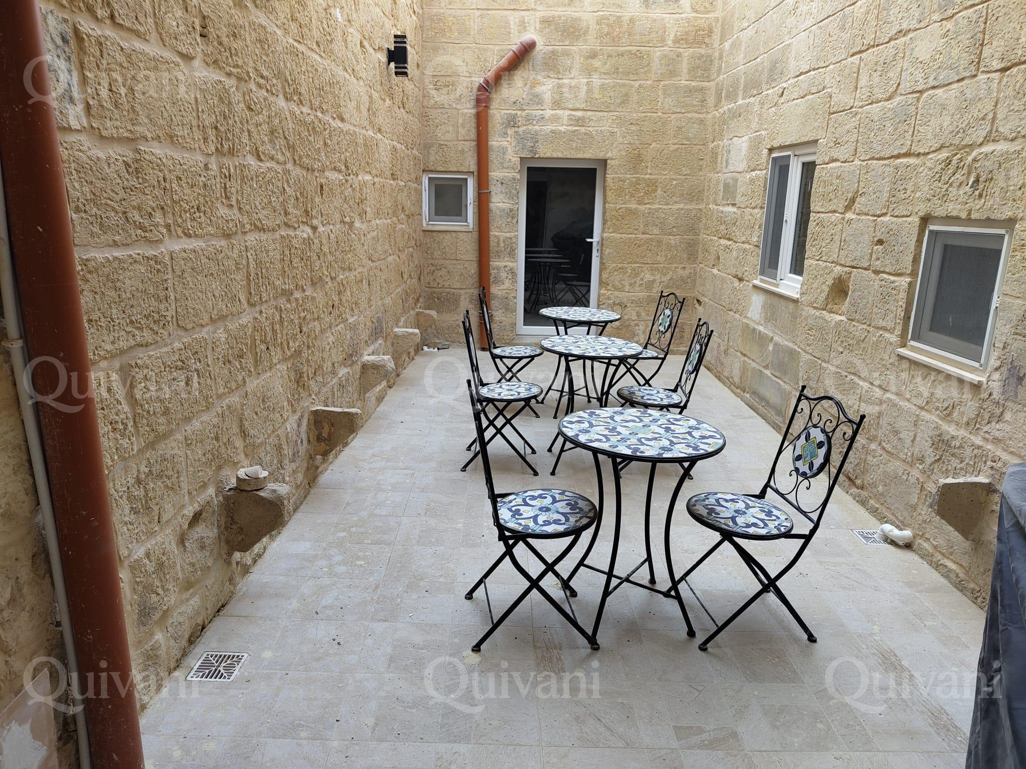 Gudja, Furnished House of Character
