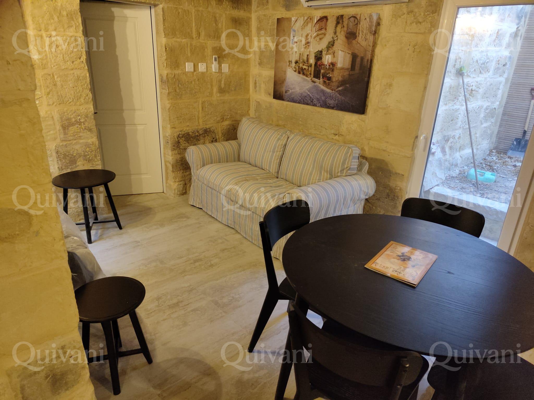 Gudja, Furnished House of Character