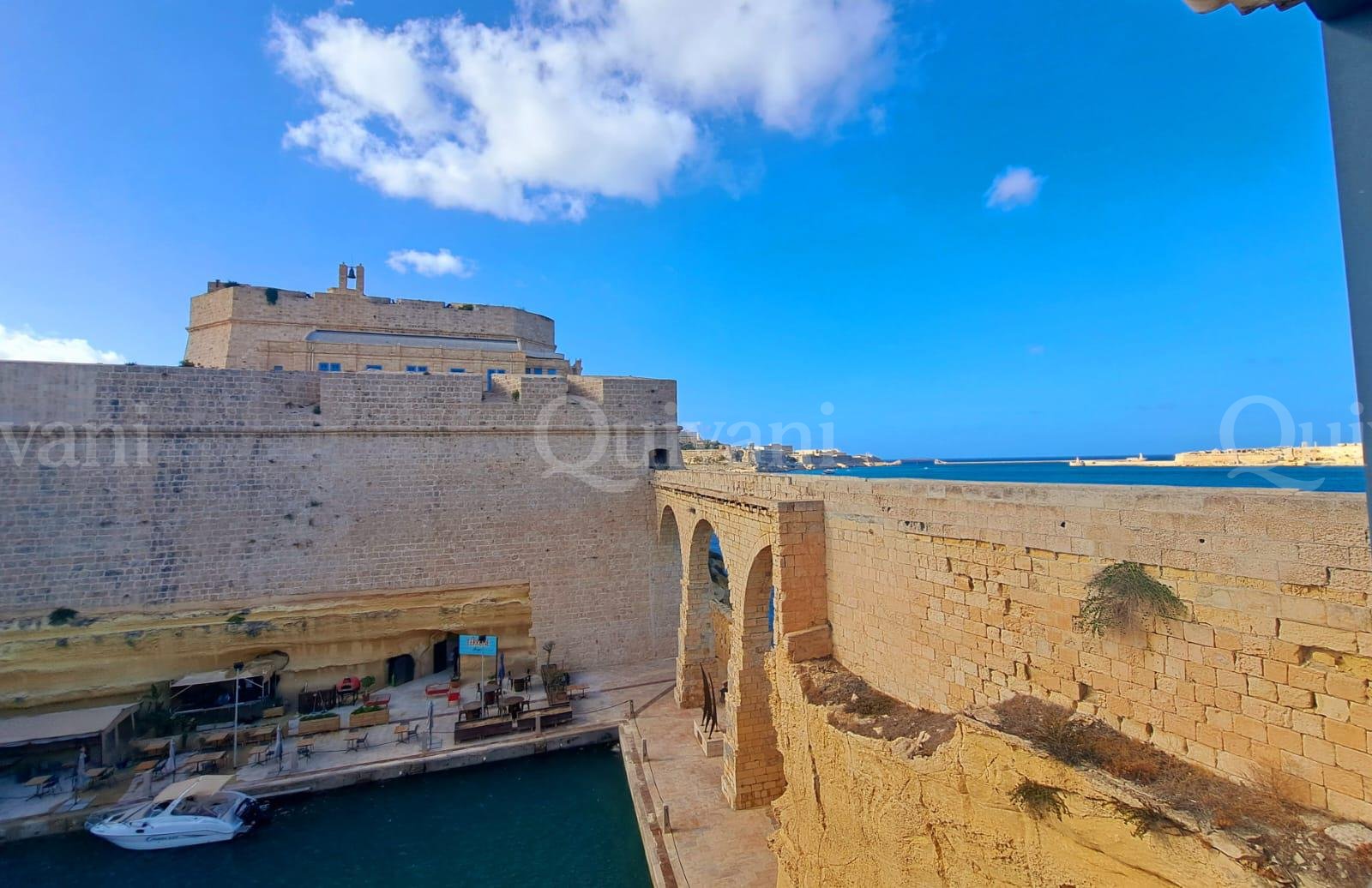 St. Angelo Mansions, Furnished Apartment