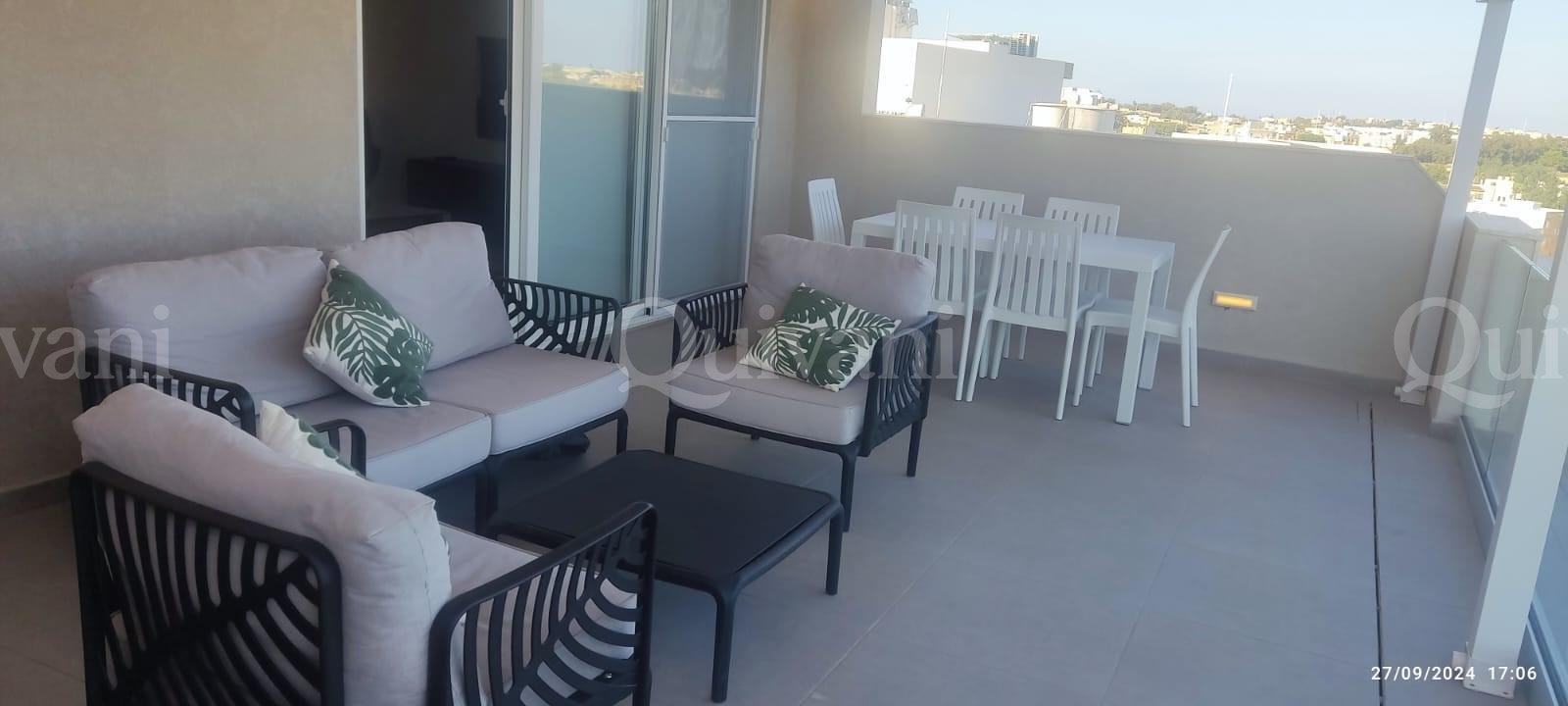 Naxxar, Furnished Penthouse