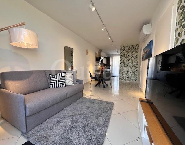Ta'' Xbiex, Furnished Penthouse
