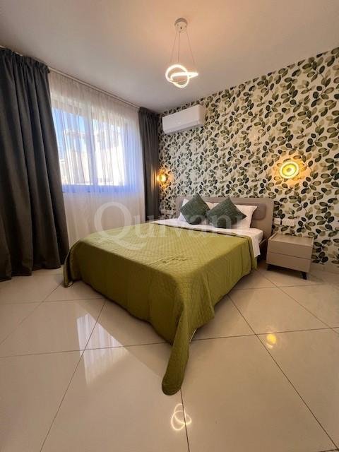 Ta'' Xbiex, Furnished Penthouse