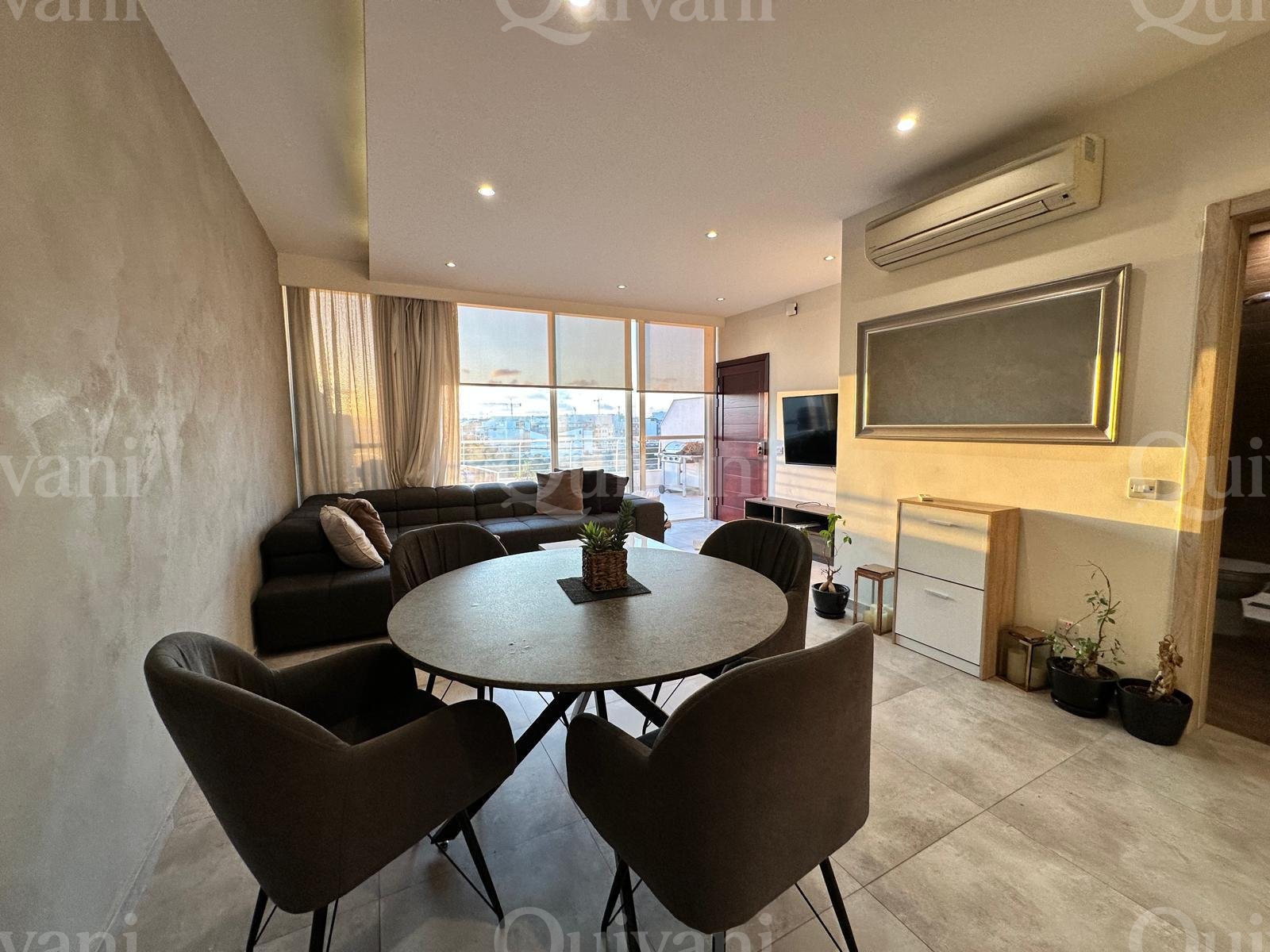Mosta, Furnished Penthouse