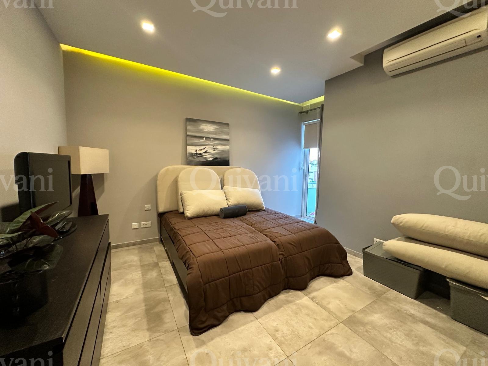 Mosta, Furnished Penthouse