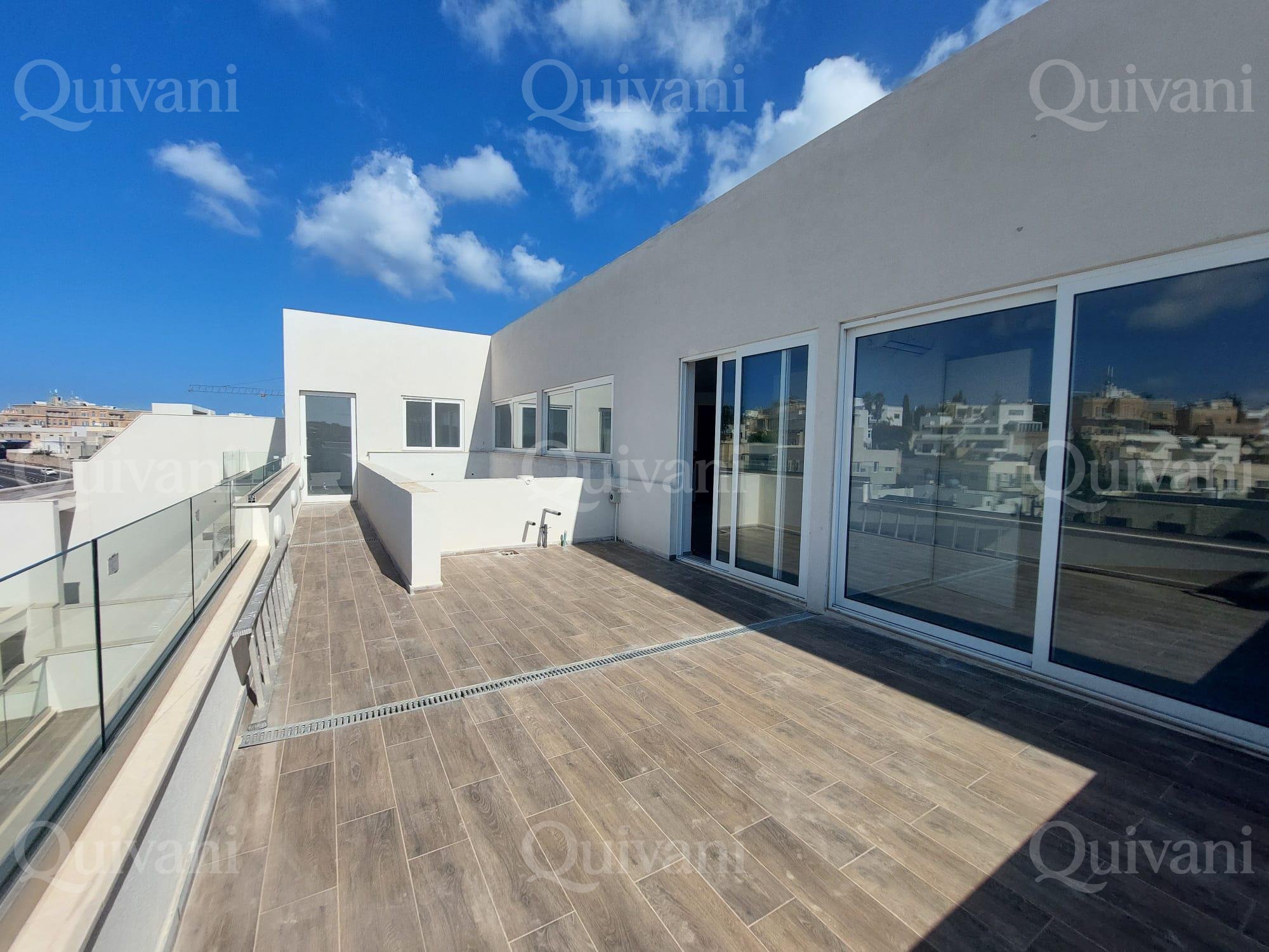 Gzira, Finished Penthouse
