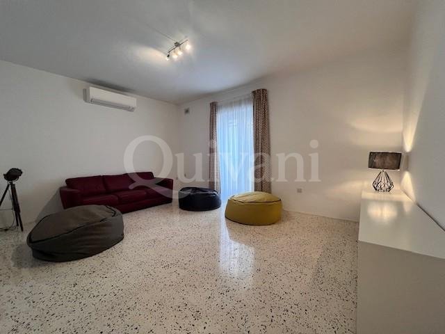 Santa Venera, Furnished Elevated Maisonette