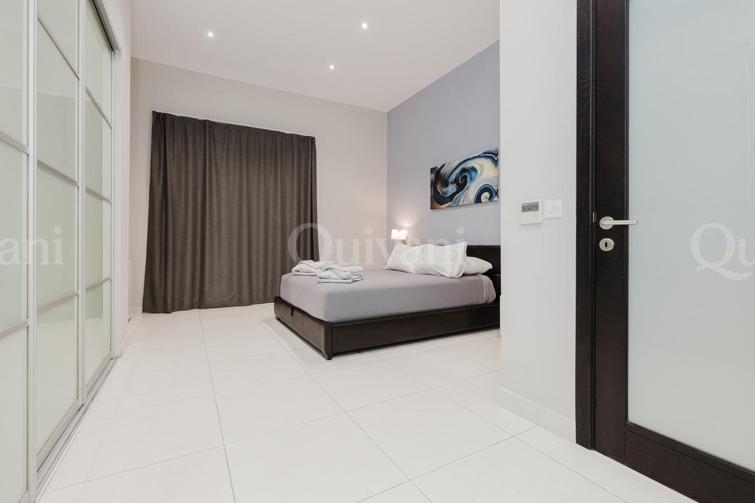 Pender Gardens, Furnished Apartment