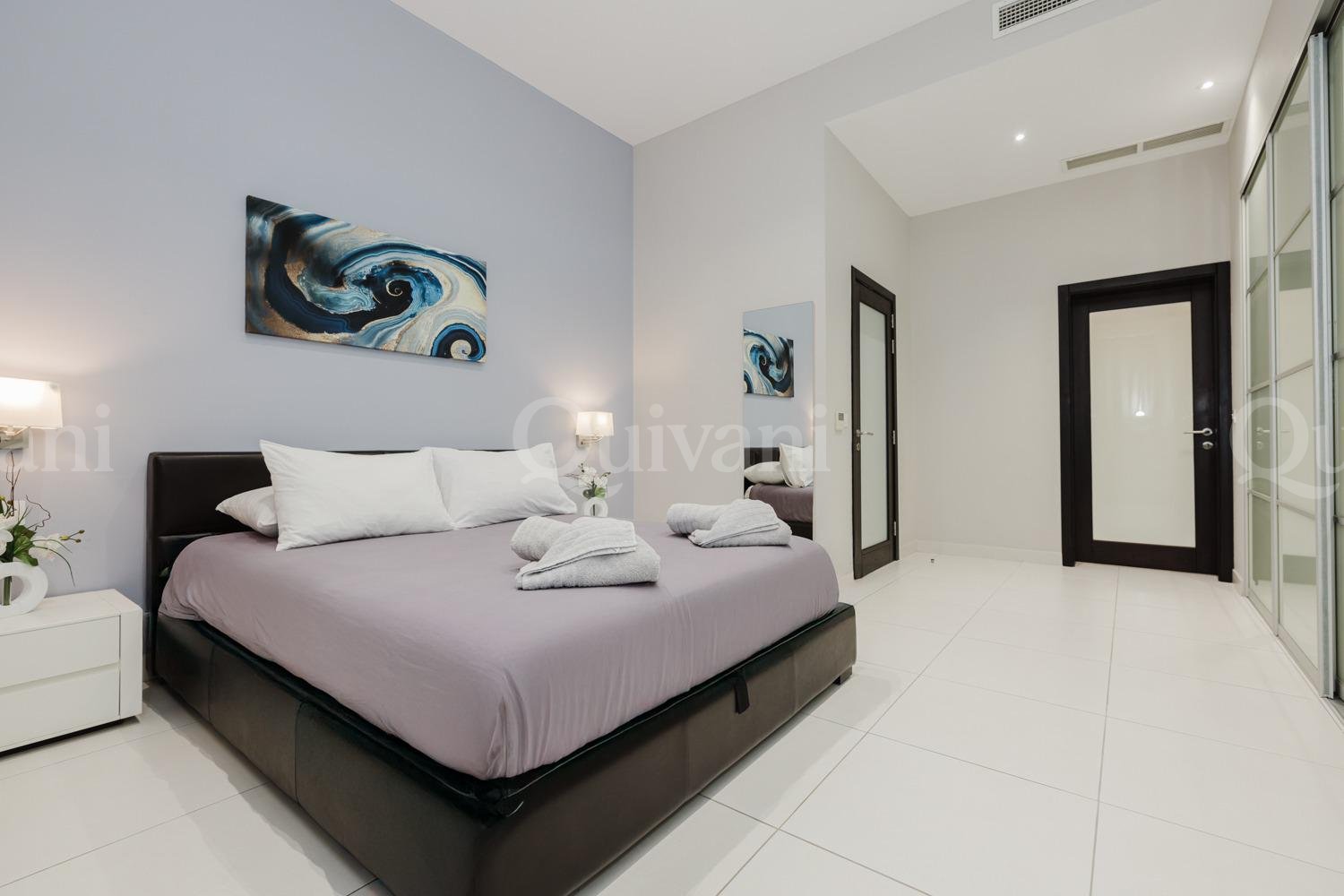 Pender Gardens, Furnished Apartment