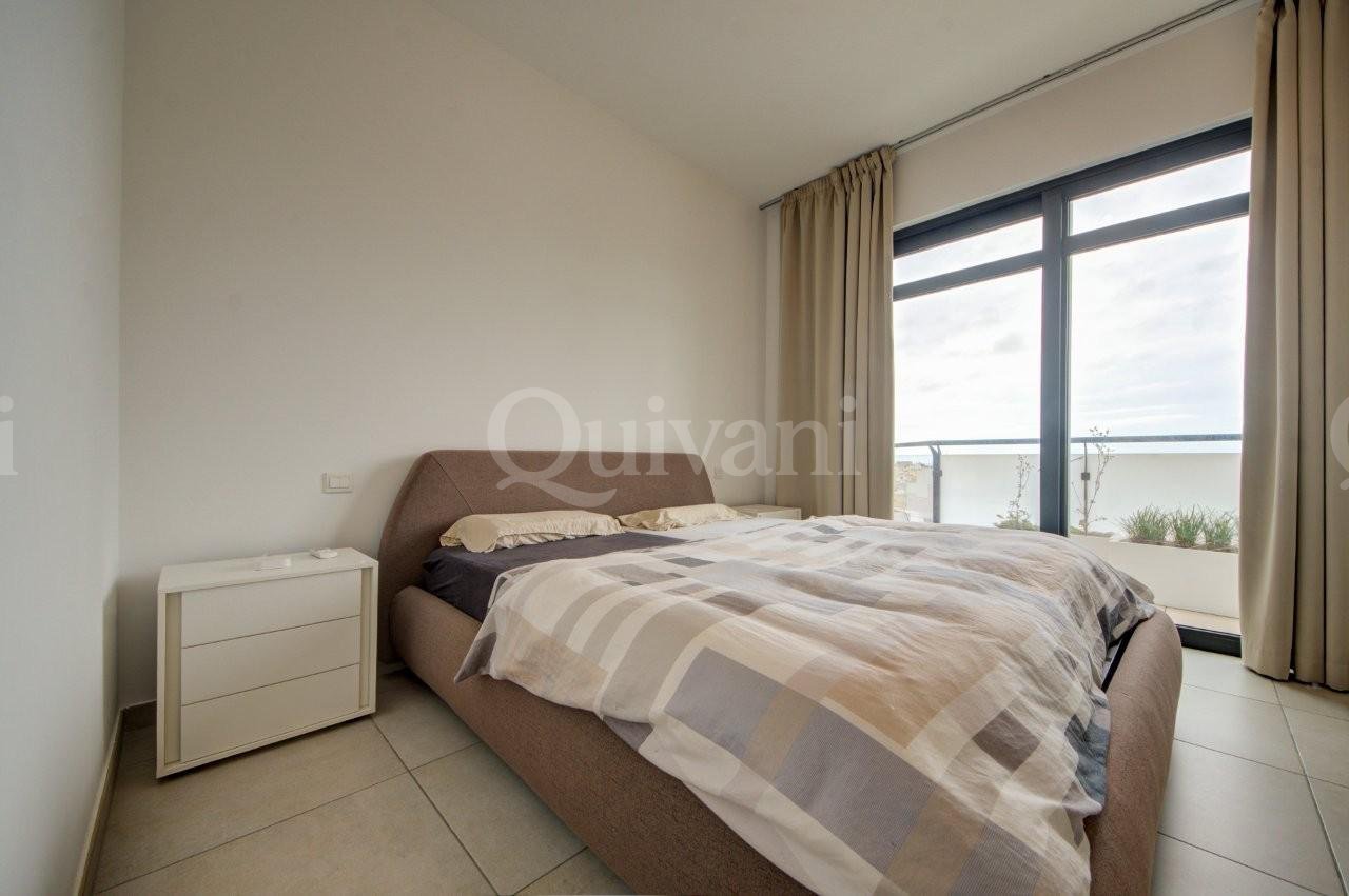 Pendergardens, Furnished Penthouse