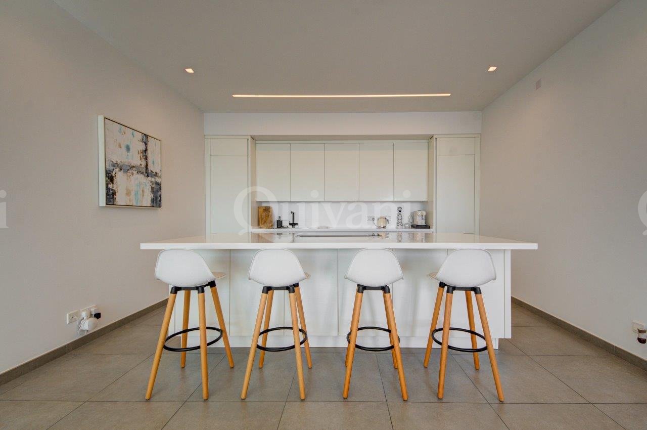 Pendergardens, Furnished Penthouse