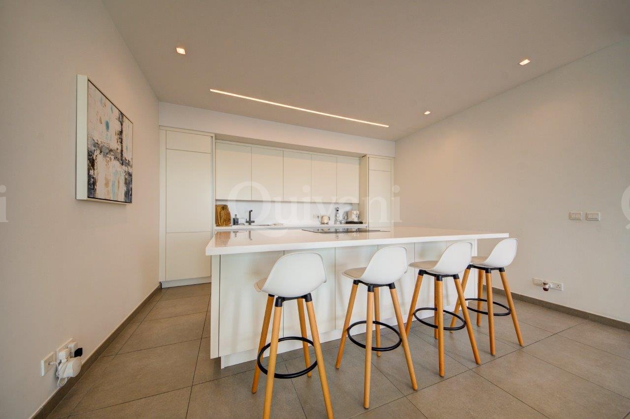 Pendergardens, Furnished Penthouse