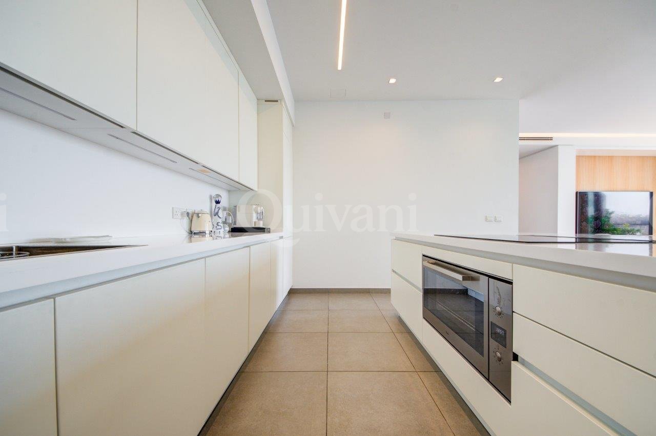 Pendergardens, Furnished Penthouse