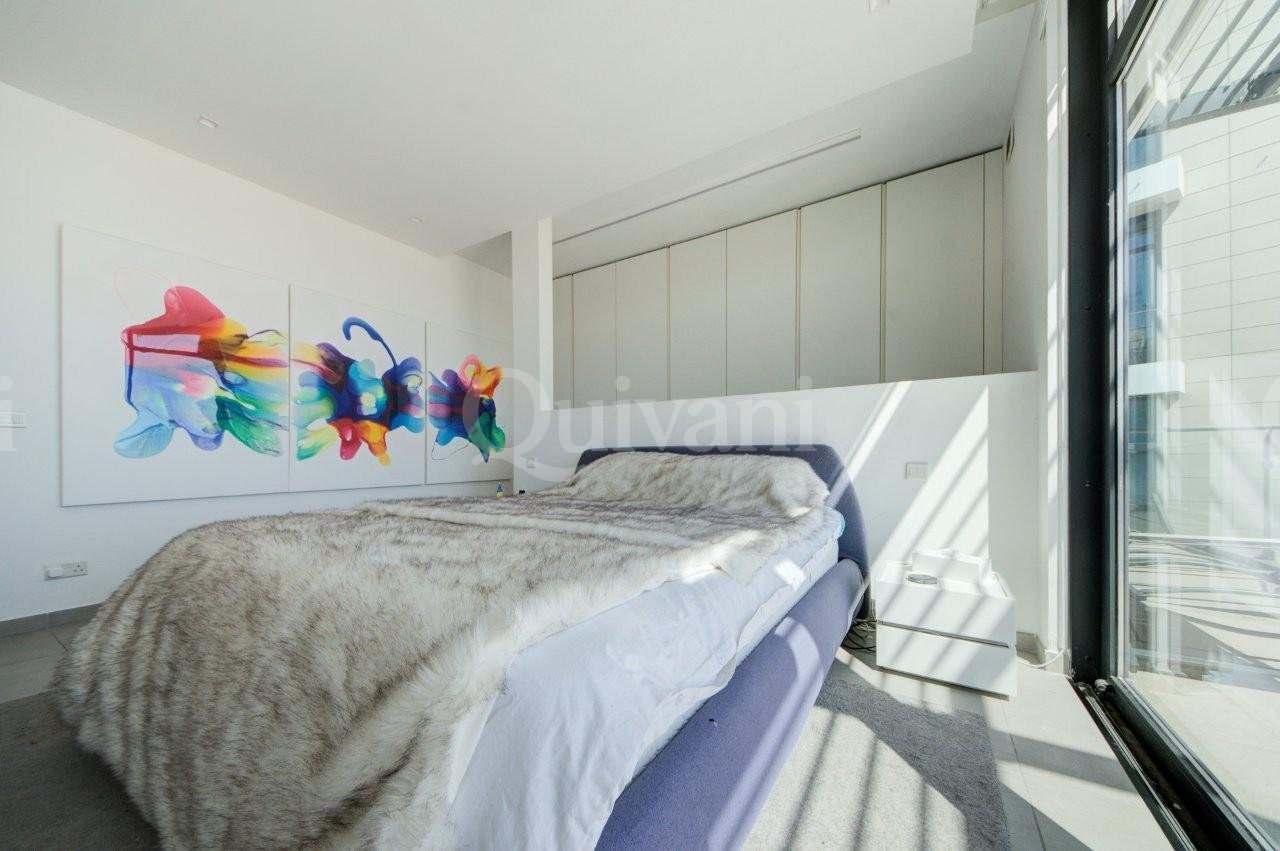 Pendergardens, Furnished Penthouse