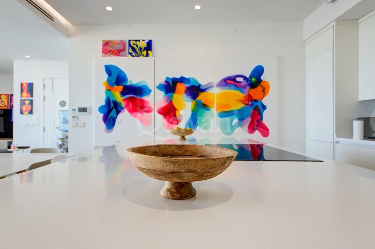 Pendergardens, Furnished Penthouse