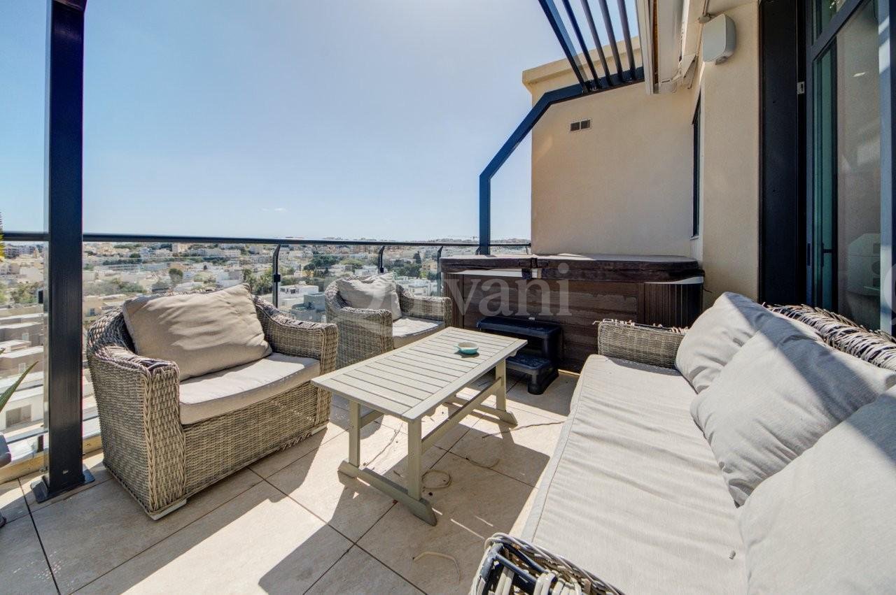 Pendergardens, Furnished Penthouse