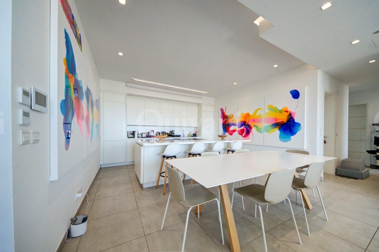 Pendergardens, Furnished Penthouse